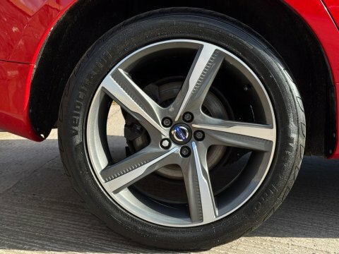 Volvo XC60 2.4 D5 R-design YA15GSV Red #6
