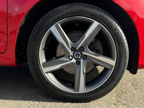 Volvo XC60 2.4 D5 R-design YA15GSV Red #5