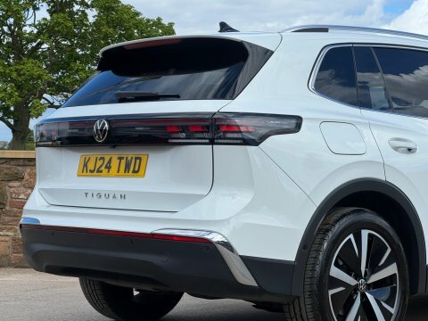 Volkswagen Tiguan 2.0 Tdi Elegance KJ24TWD White #5