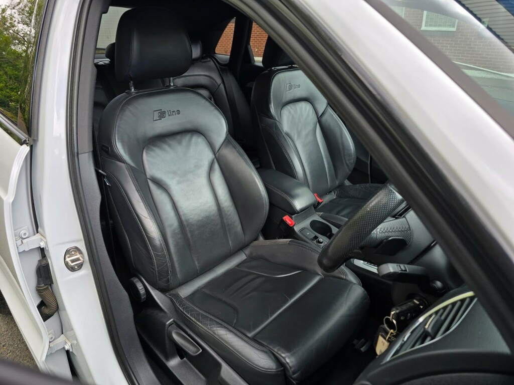Audi Q3 2.0 Tdi S Line Plus 201766 AJ66OLH White #4