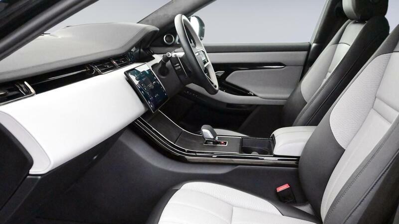 Land Rover Range Rover Evoque 2.0 D200 KS74DPY Black #3