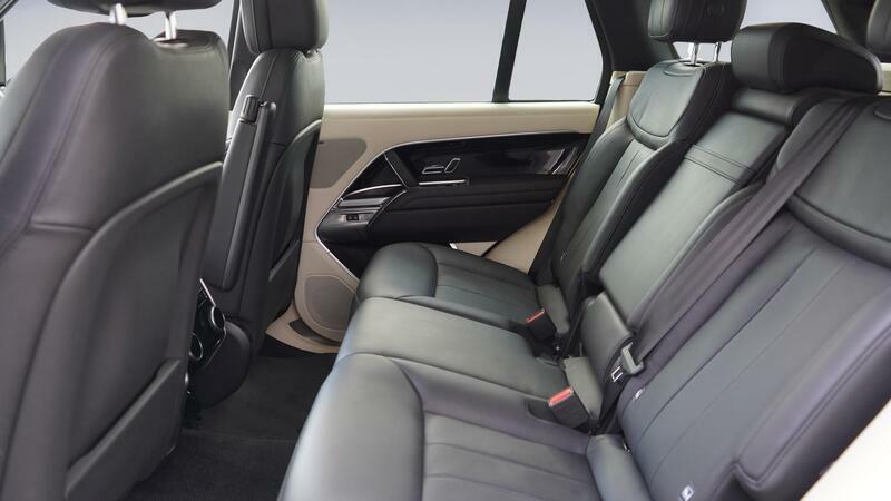 Land Rover Range Rover P440e Se AD72UPS Black #4