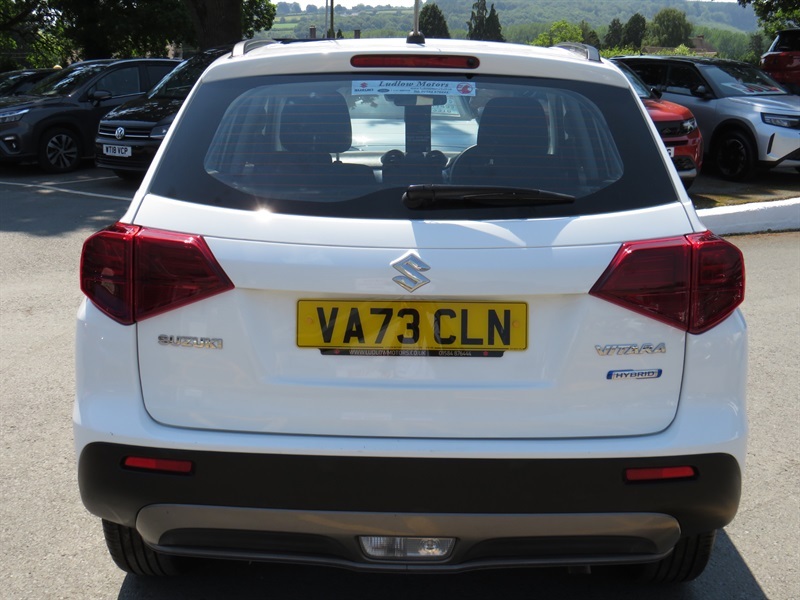 Suzuki Vitara 1.4 Boosterjet Mhev Go Suv Hybrid Manua VA73CLN White #4