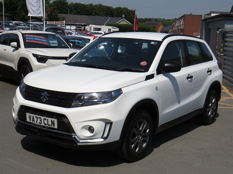 Suzuki Vitara 1.4 Boosterjet Mhev Go Suv Hybrid Manua VA73CLN White #2