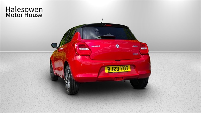 Suzuki Swift 1.2 Dualjet Mhev Sz5 Hatchback Hybrid M Red #4
