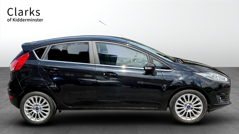 Ford Fiesta 1.0T Ecoboost Titanium Hatchback AF64LXG Black #2