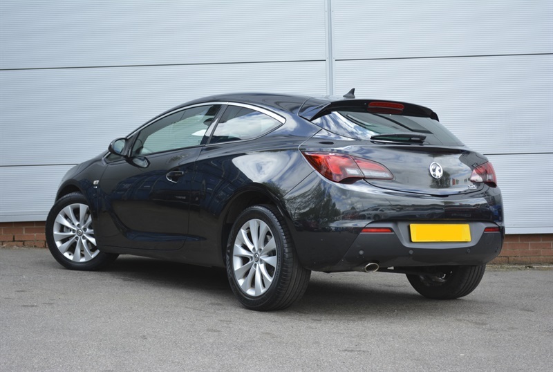 Vauxhall Astra 1.4T Sri Coupe Euro 5 Ss 140 SH63XYT Black #4