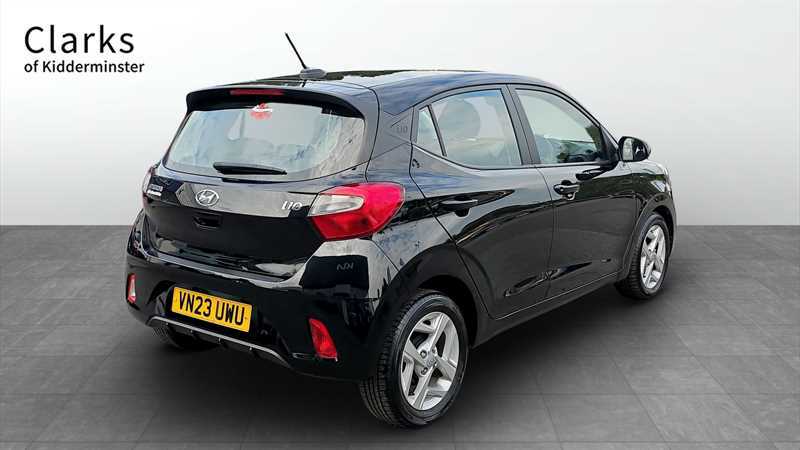 Hyundai I10 1.2 Se Connect Hatchback Euro 6 Black #3