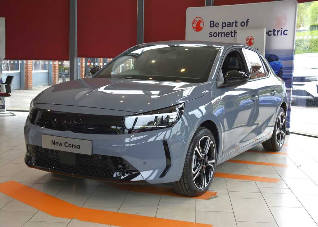 Vauxhall  Se Euro 6 Grey #1