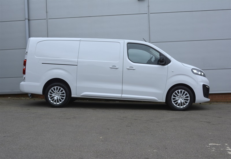 Vauxhall Vivaro 1.5 Turbo D 2900 Pro Panel Van 6Dr L DT73NGX White #6