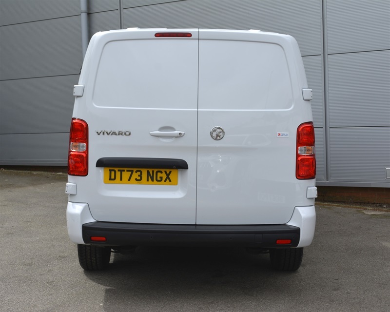 Vauxhall Vivaro 1.5 Turbo D 2900 Pro Panel Van 6Dr L DT73NGX White #4