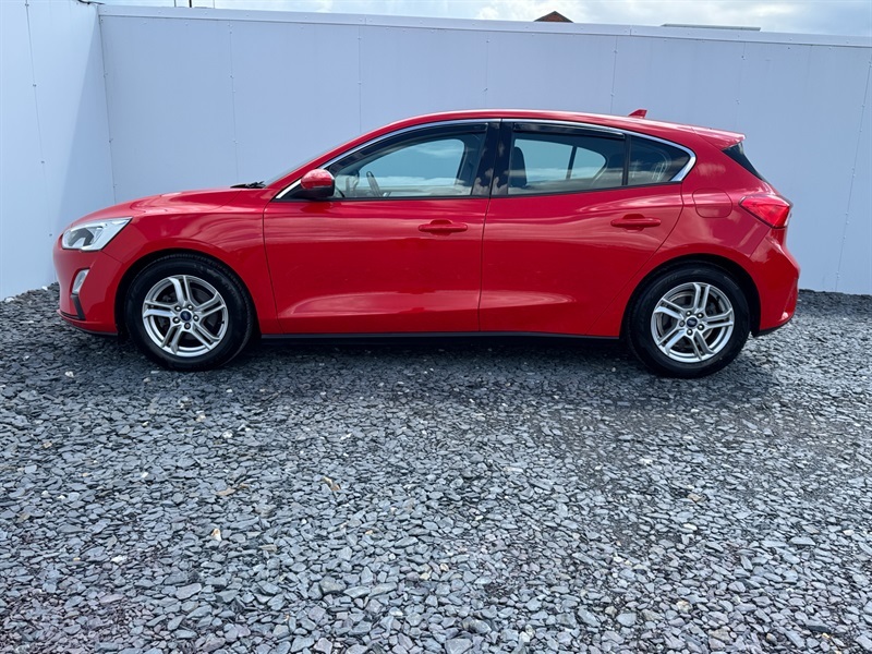 Ford Focus 1.0T Ecoboost Zetec Hatchback Eu CN68PZE Red #4