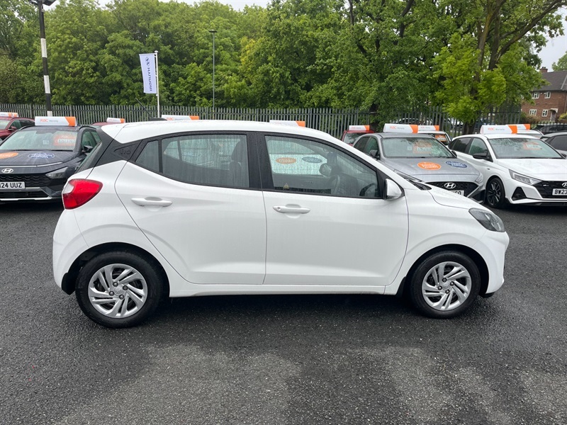 Hyundai I10 1.0 Se Hatchback Euro 6 Ss 6 FD22OYY White #2