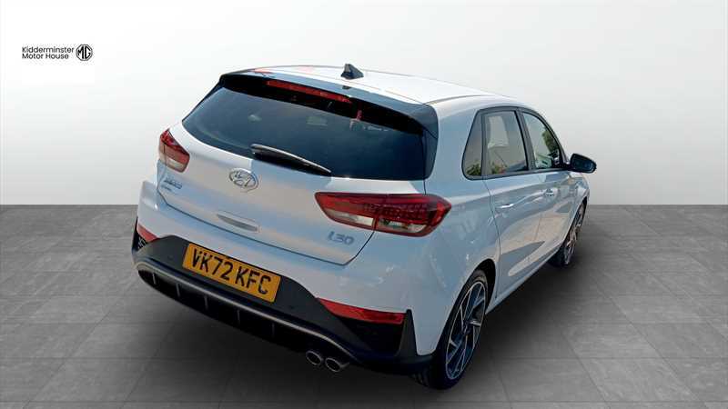 Hyundai I30 1.5 T-gdi Mhev N Line Hatchback Hybrid White #4