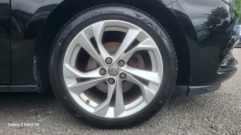 Vauxhall Astra 1.4I Turbo Gpf Sri Nav Sports Tourer Au AN61JOC Black #4