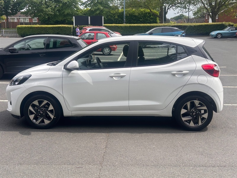 Hyundai I10 1.0 Advance Hatchback Euro 6 S BD26HSE White #4
