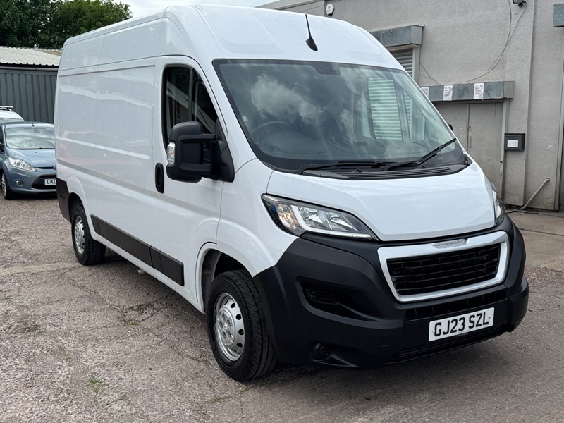 Peugeot Boxer 2.2 Bluehdi 335 Professional Panel Van White