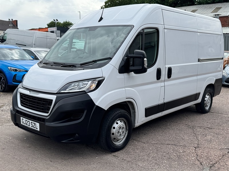 Peugeot Boxer 2.2 Bluehdi 335 Professional Panel Van GJ23SZL White #3