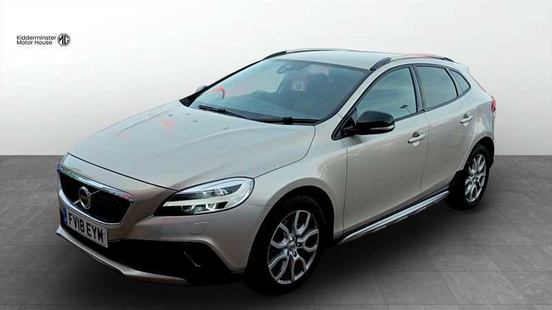 Volvo V40 Cross Country 1.5 T3 Pro Hatchback Euro 6 Ss Gold #2