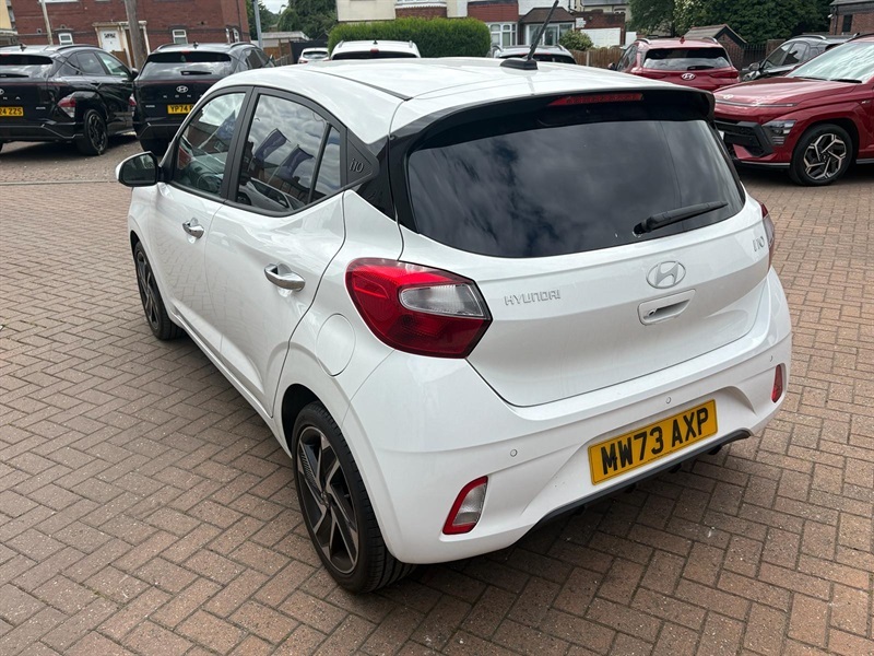 Hyundai I10 1.2 Premium Hatchback Euro 6 Ss MW73AXP White #5