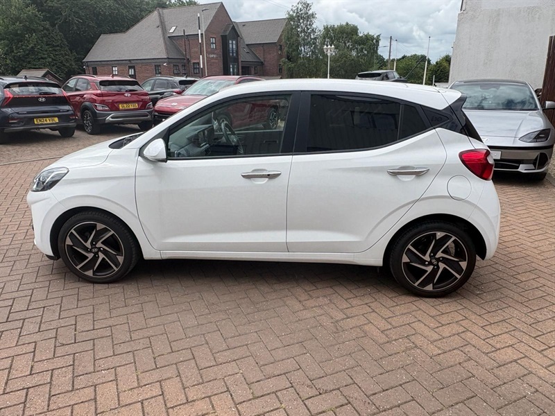Hyundai I10 1.2 Premium Hatchback Euro 6 Ss MW73AXP White #6
