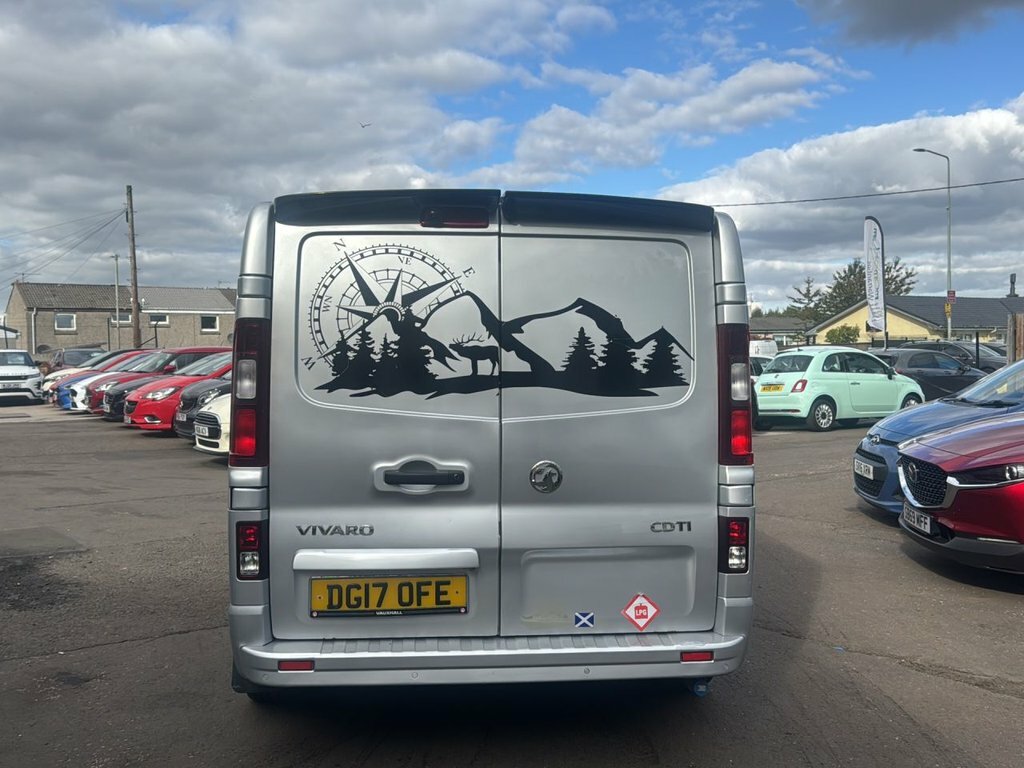 Vauxhall Vivaro 1.6L Sportive DG17OFE Silver #6
