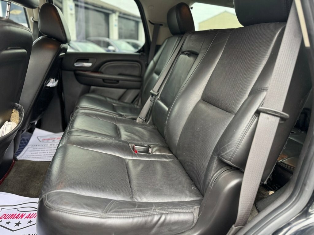 Cadillac Escalade  Black #9