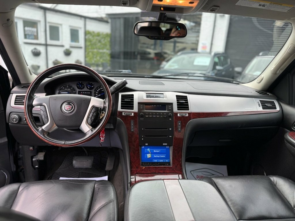 Cadillac Escalade  Black #11