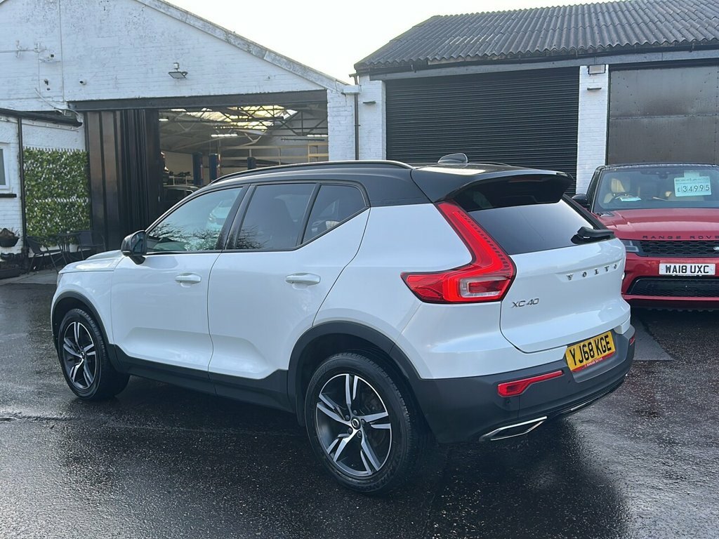 Volvo XC40 2L R-design YJ68KGE White #5