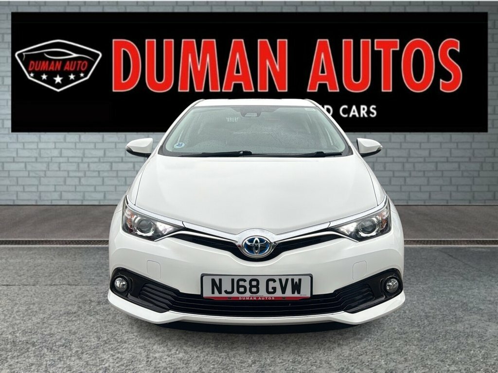Toyota Auris 1.8L Icon Tech NJ68GVW White #2