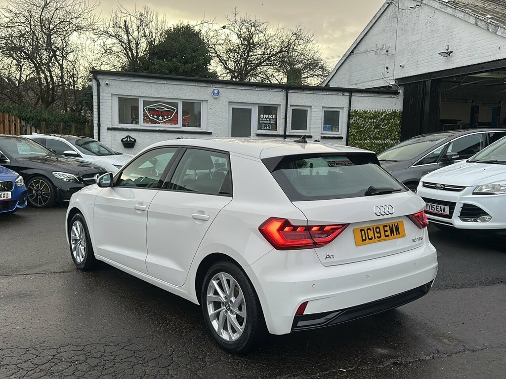 Audi A1 1.5L Sport DC19EWW White #5