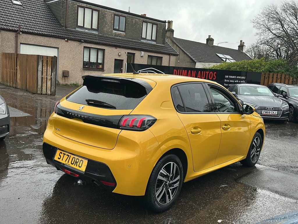 Peugeot 208 1.2L Allure ST71ORO Yellow #5
