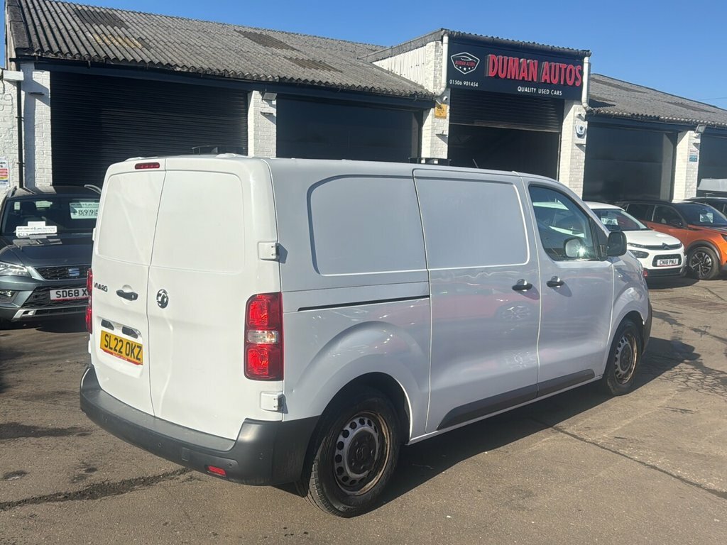 Vauxhall Vivaro 1.5L Dynamic 6Dr SL22OKZ White #6