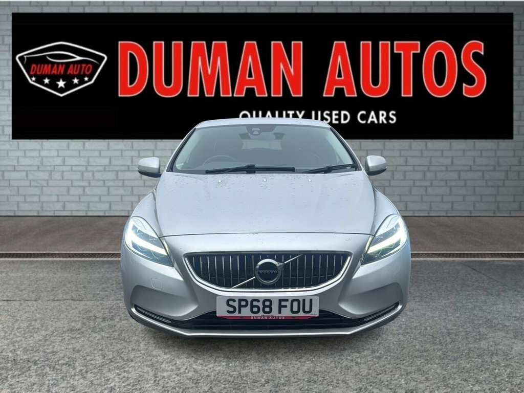 Volvo V40 2L Inscription SP68FOU Silver #2