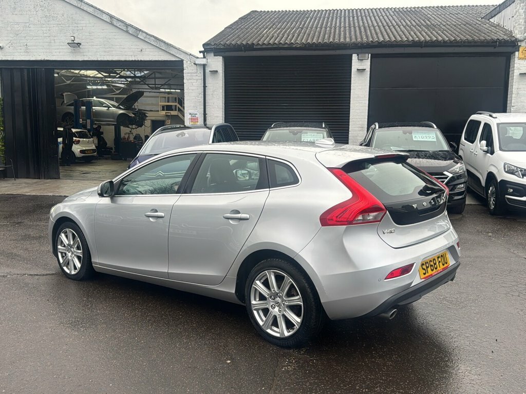 Volvo V40 2L Inscription SP68FOU Silver #5