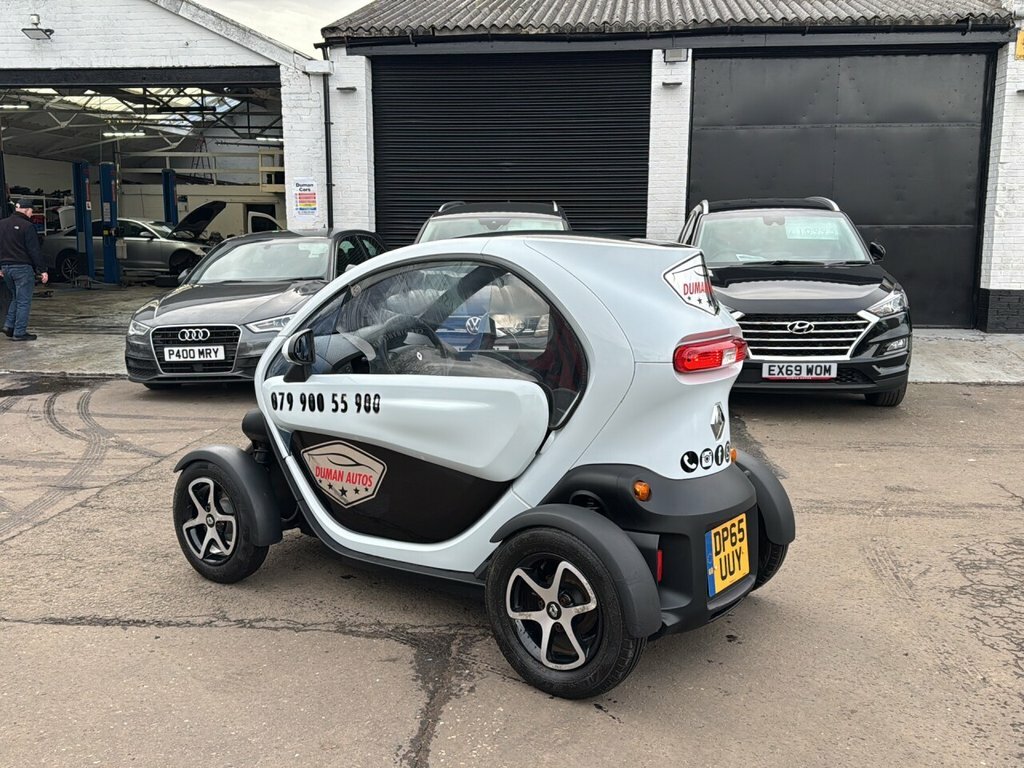 Renault Twizy Coupe Battery White #4