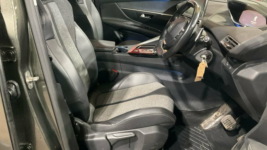 Peugeot 3008 1.5L Allure KT18VHJ Grey #2