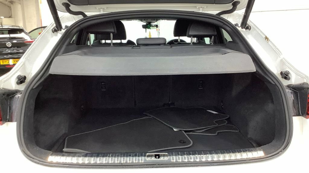 Audi Q3 1.5L Black Edition YC23SKJ White #5