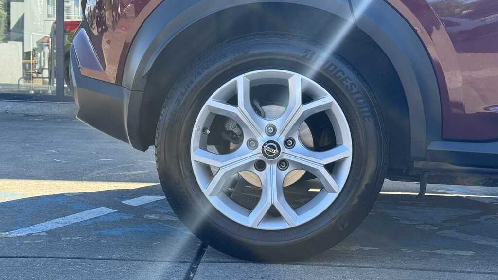 Nissan Juke N-connecta Dig-t LV70FVX Red #5