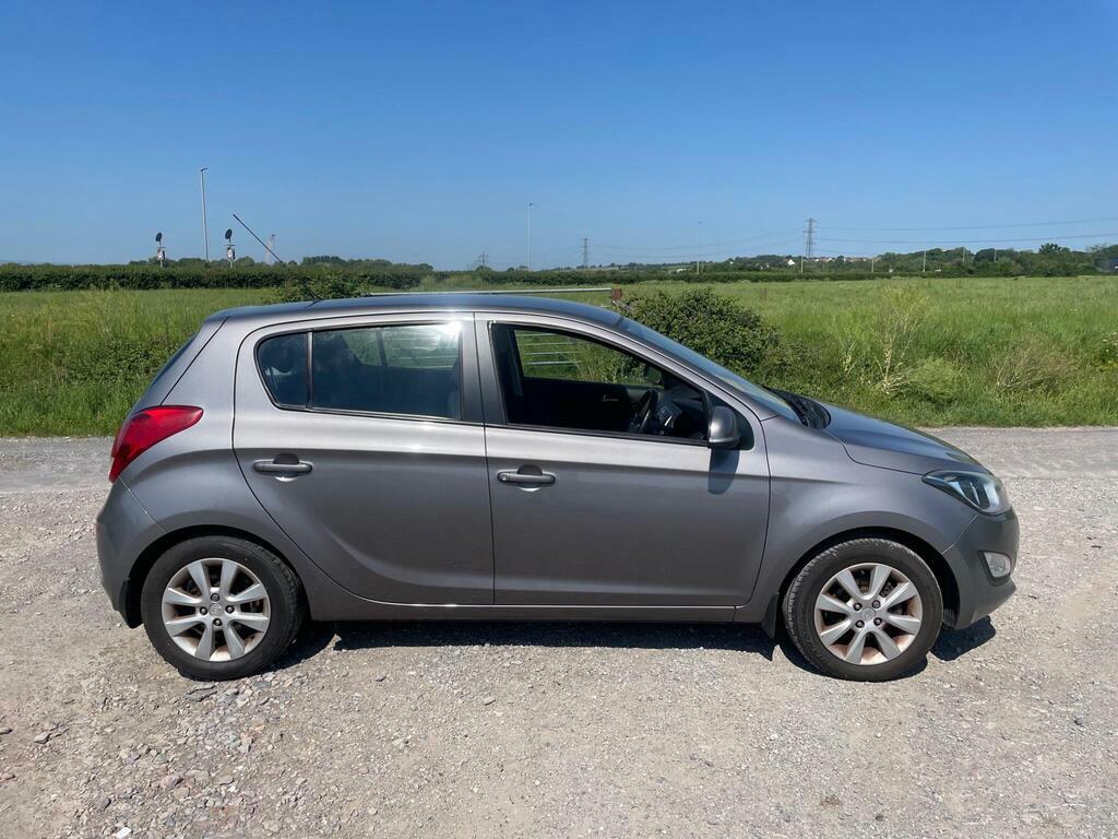 Hyundai I20 1.4 Active Euro 5 Grey #4