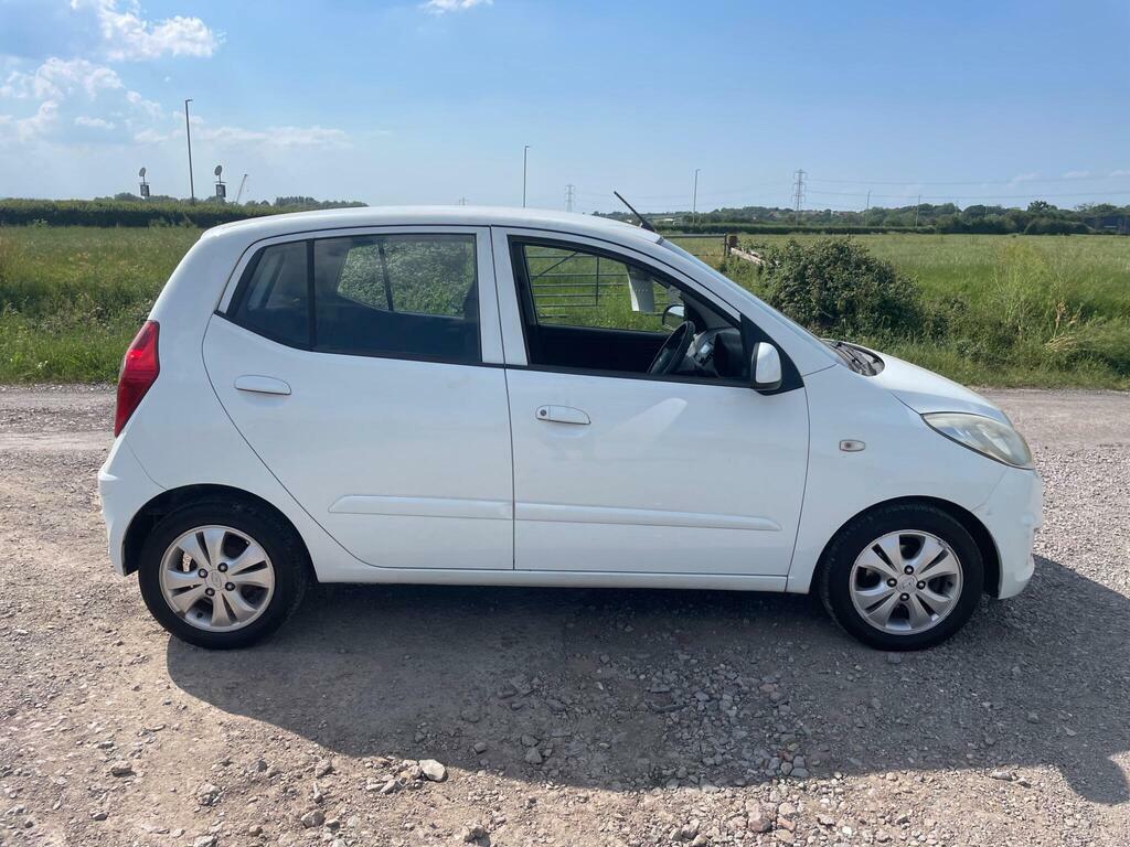 Hyundai I10 1.2 Active Euro 5  White #4