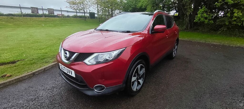 Nissan Qashqai 1.2 Dig-t N-vision Suv 2Wd Euro Red