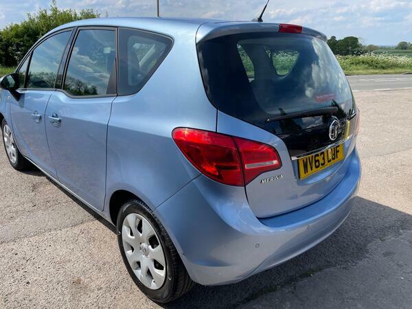 Vauxhall Meriva 1.4 16V Exclusiv Euro 5 WV63LUF Blue #4