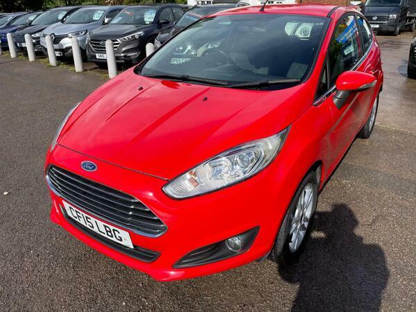 Ford Fiesta 1.25 Zetec Euro 6 CF15LBG Red #2