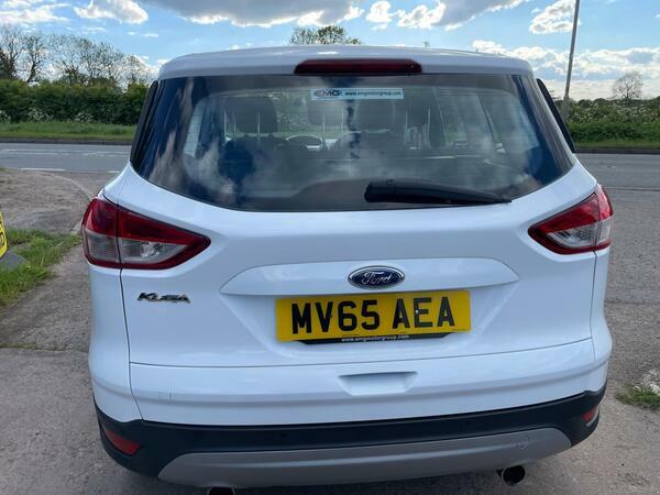 Ford Kuga 2.0 Tdci Zetec 2Wd Euro 6 Ss MV65AEA White #6
