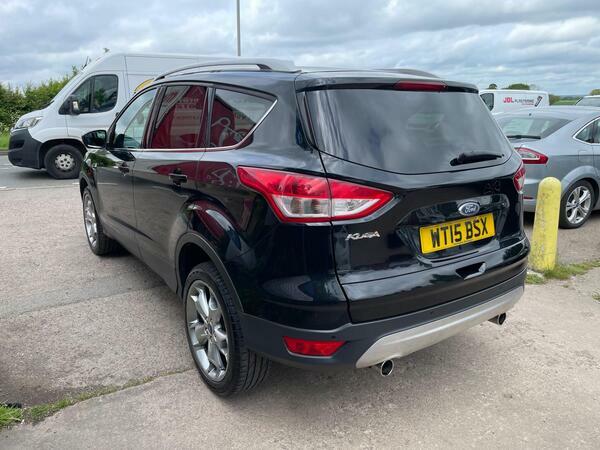 Ford Kuga 2.0 Tdci Titanium 2Wd Euro 6 Ss WT15BSX Black #4