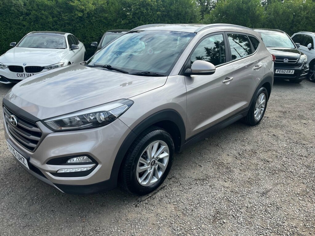 Hyundai Tucson 1.7 Crdi Blue Drive Se Euro 6 Ss YY16UHZ White #5