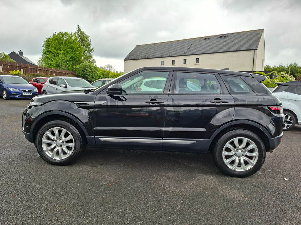 Land Rover Range Rover Evoque 2.0 Ed4 Se 2Wd LRZ3616 Black #4