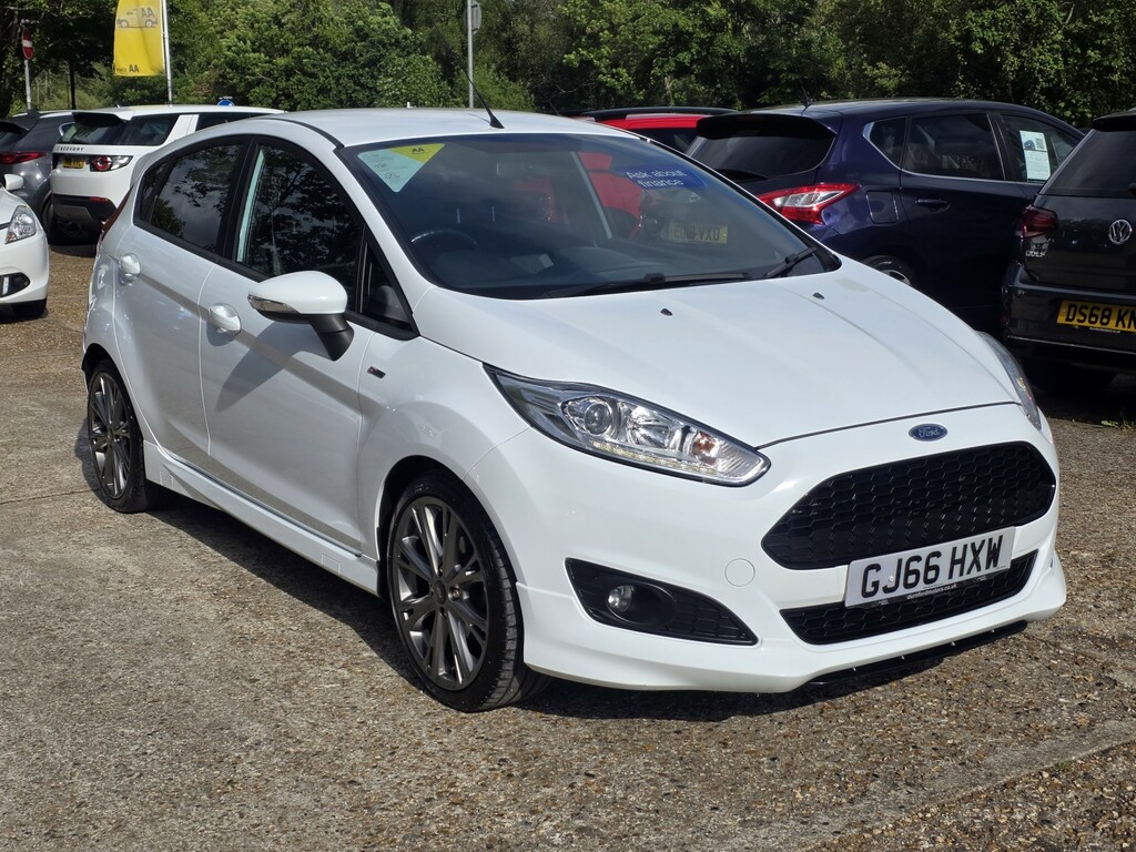 Ford Fiesta Hatchback 1.0 T Ecoboost St-line 201666 GJ66HXW White #3