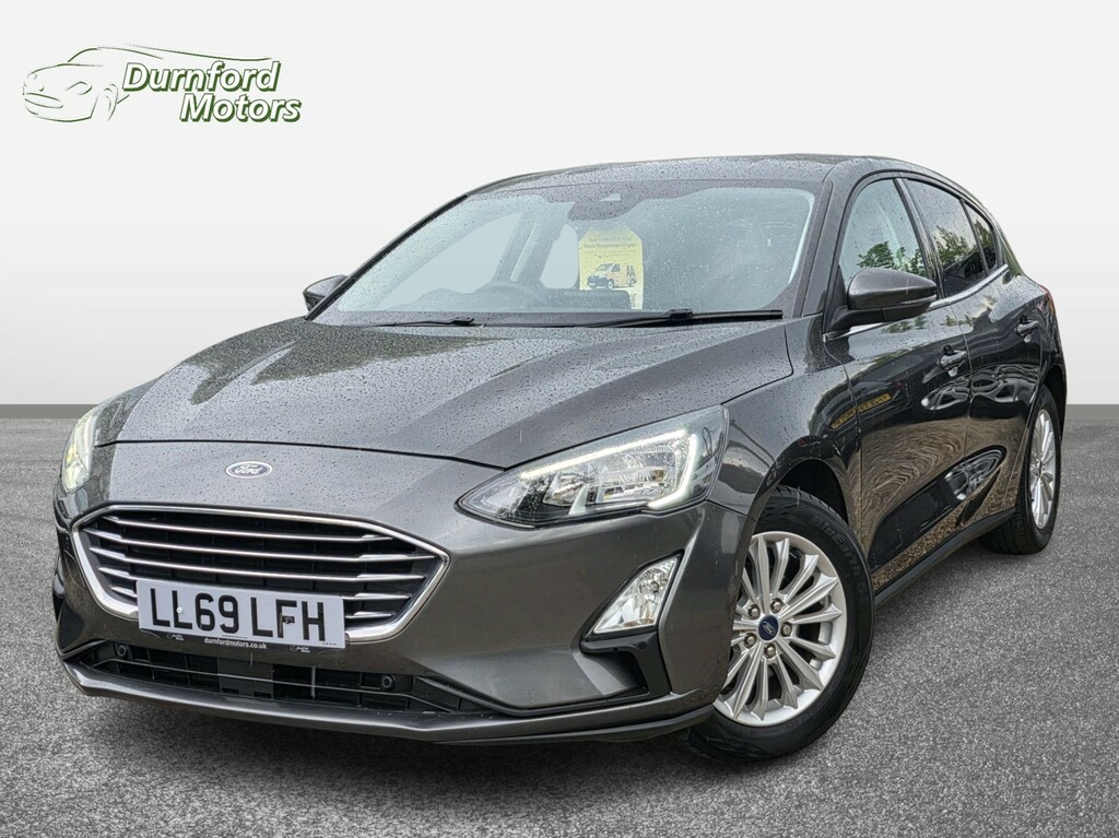 Ford Focus Hatchback 1.0 T Ecoboost Titanium 202069 Grey